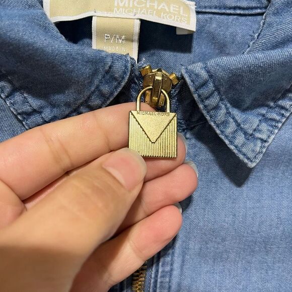 Michael Denim Chambray Zip Front Top Women’s PM - Picture 8 of 16